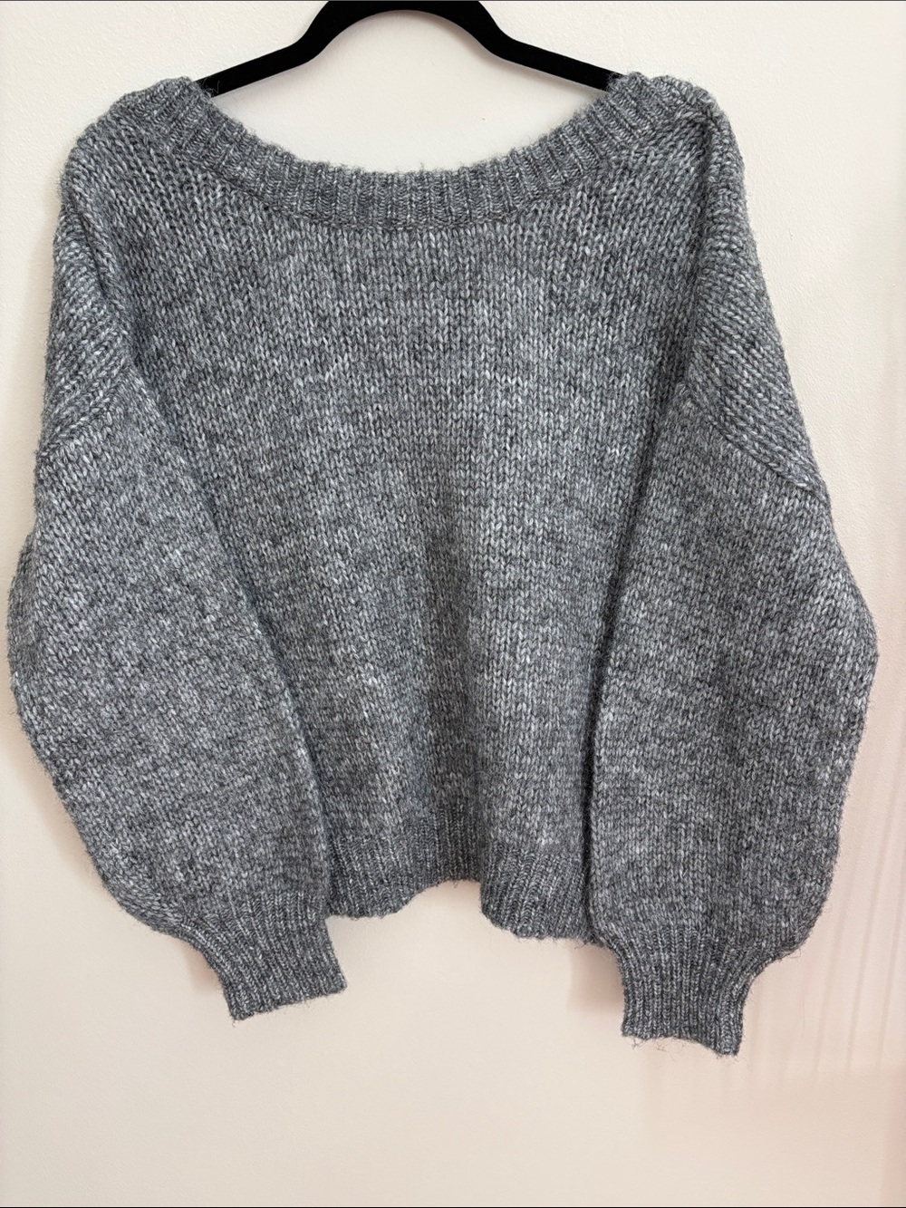 Women's Gray Knit Sweater with V-shape to the Back with a Silver Band NWOTS